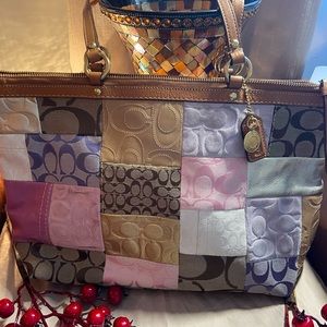 Coach purse with dust bag